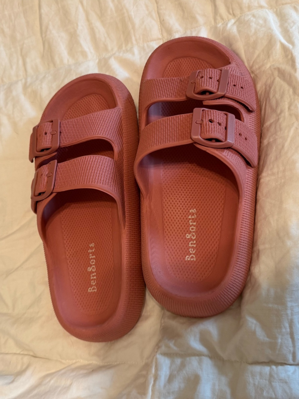 Women Double Buckle Slide Sandals in Rose